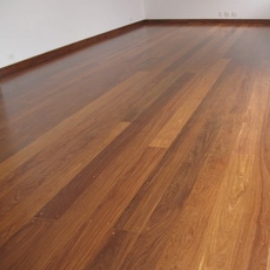 Piso de Madeira Assoalho Ipe Tratado Bona Brilho-1