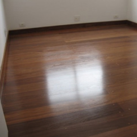 Piso de Madeira Assoalho Ipe Tratado Bona Brilho-2