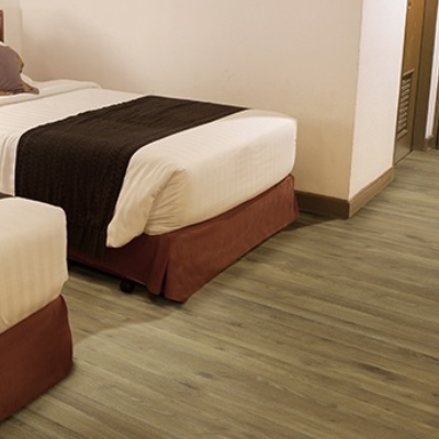 piso vinilico tarkett madero